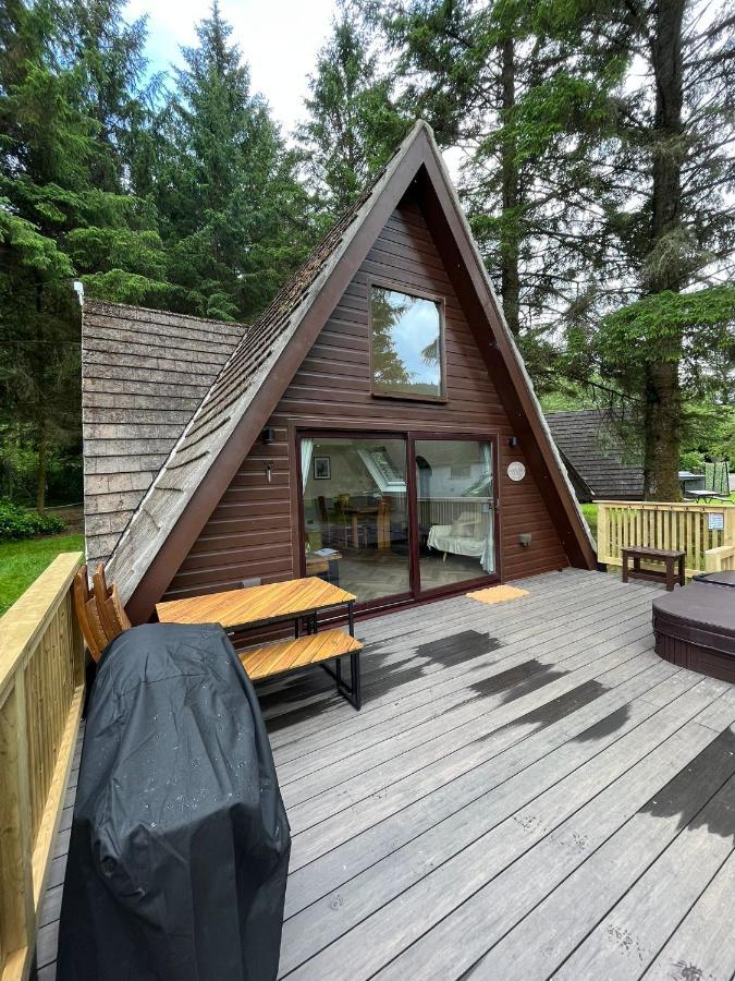Bonnie Lodge-Lochside Location With Hot Tub Invergarry Eksteriør bilde