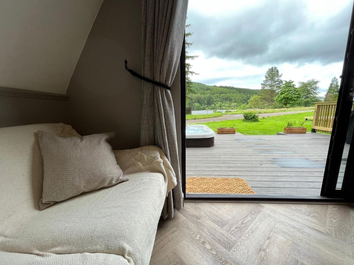 Bonnie Lodge-Lochside Location With Hot Tub Invergarry Eksteriør bilde